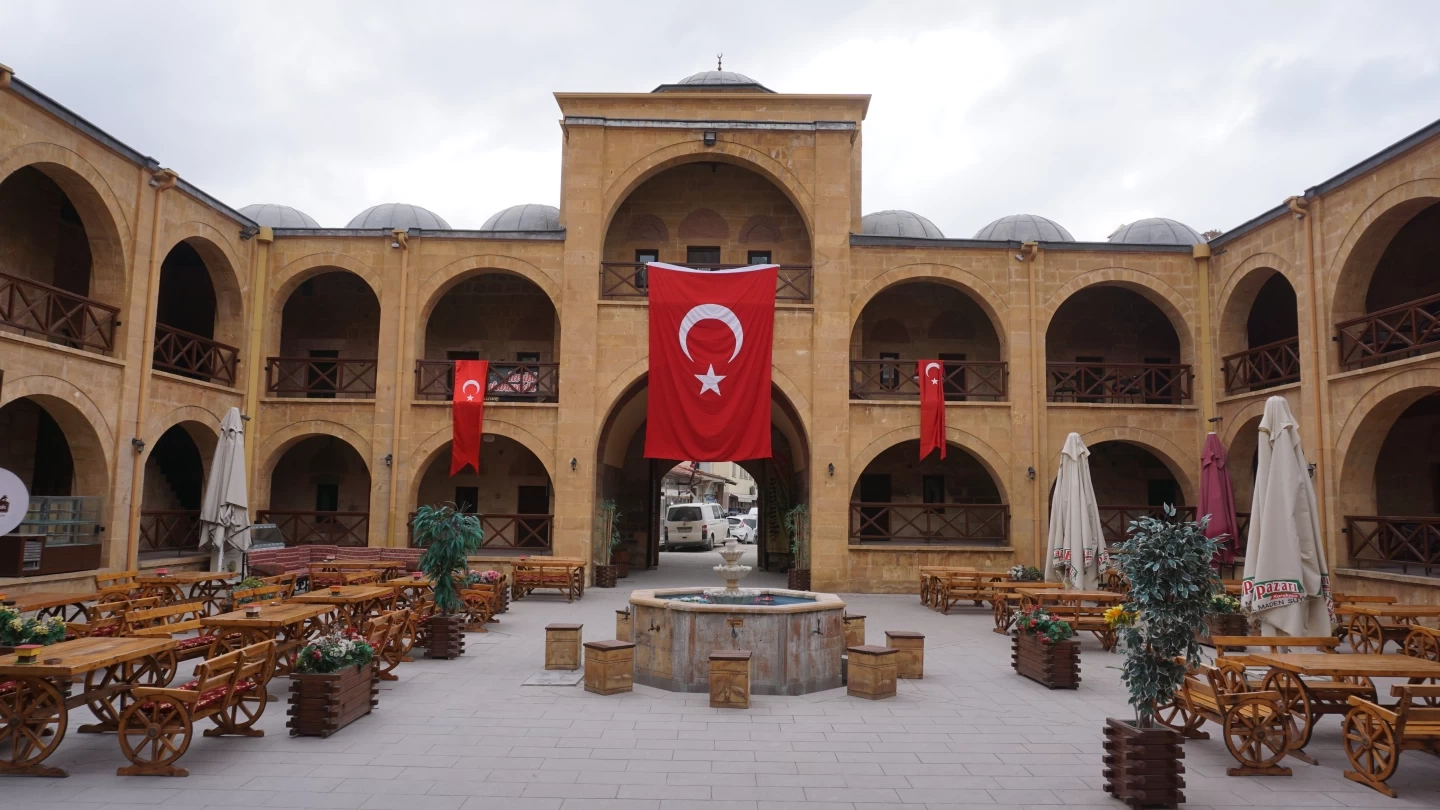 Suluhan Kervansarayı