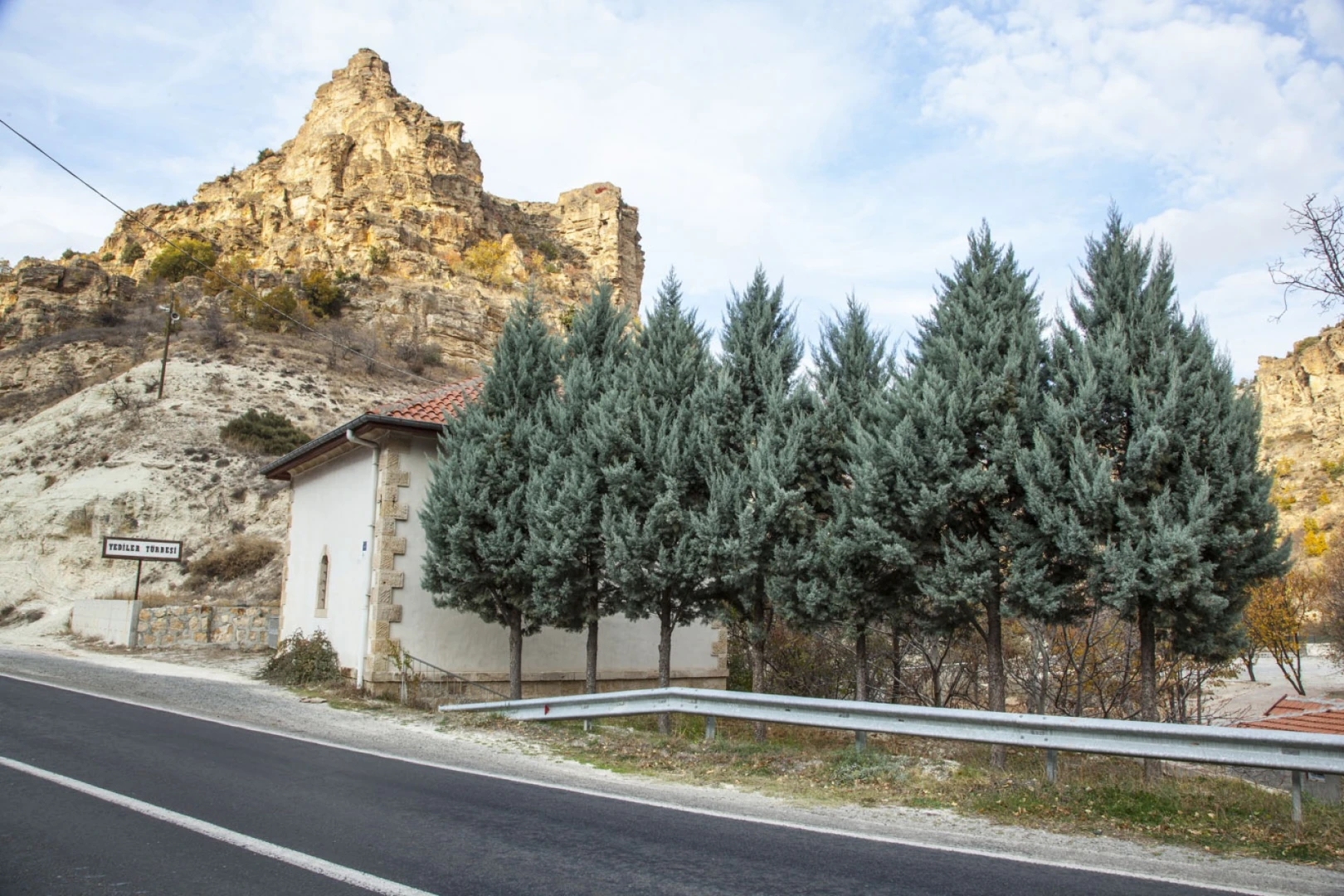 YEDİLER TÜRBESİ - 1